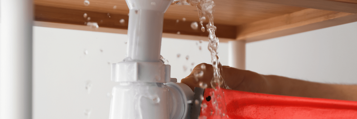 Plumbing Image of pipes bursting under sink
